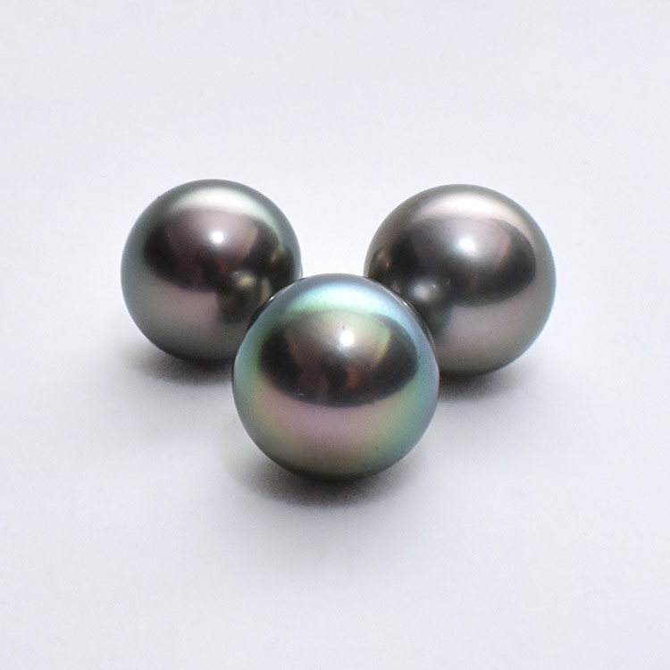 BLACK South Sea Pearls